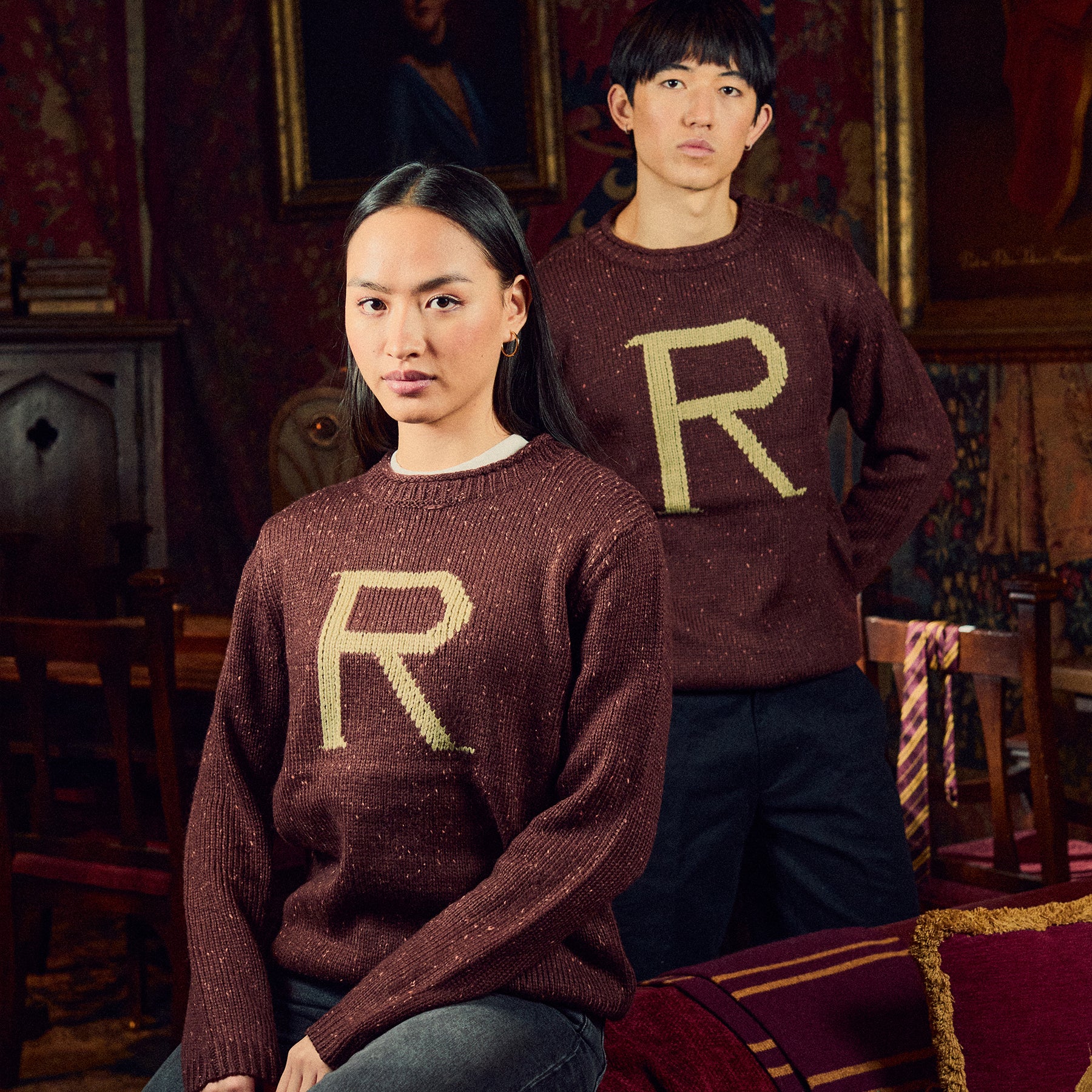 【ハリー・ポッター】インレー開襟シャツ& インレーロングパンツ ロン・ウィーズリー 'R' イニシャル セーター