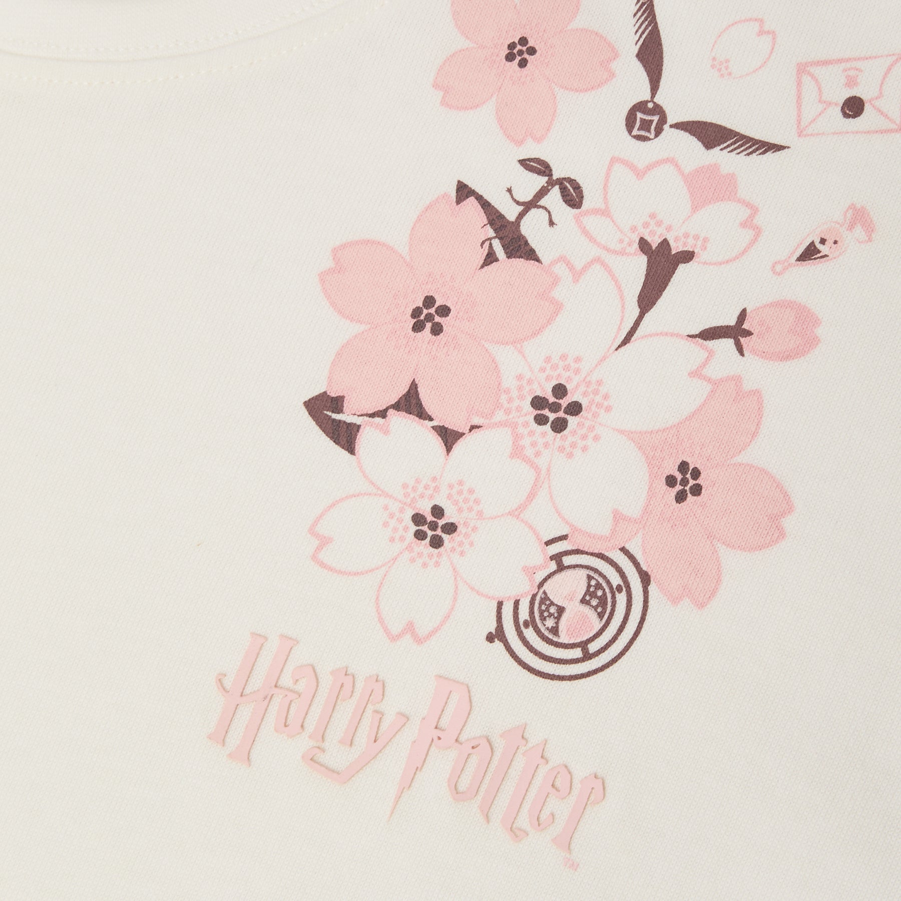 サクラ Tシャツ | ハリー・ポッター ショップ オンライン ジャパン