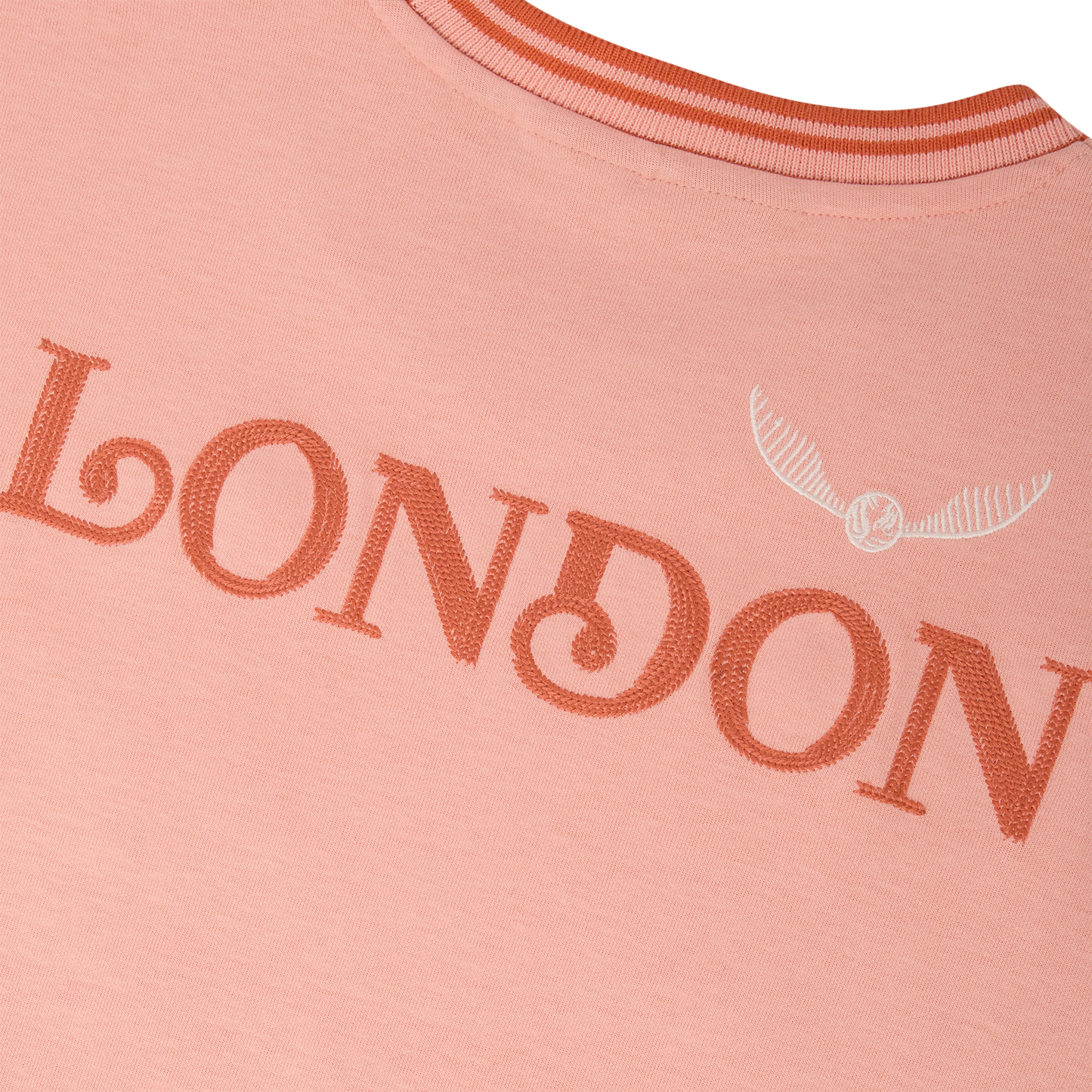 高級クィディッチ用具店 ロンドン Tシャツ