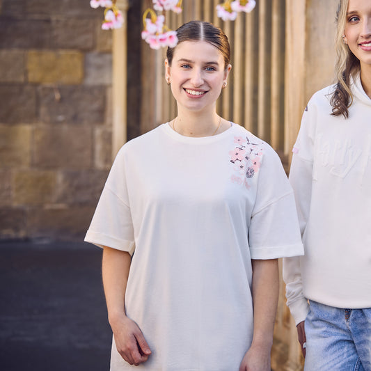 サクラ Tシャツ